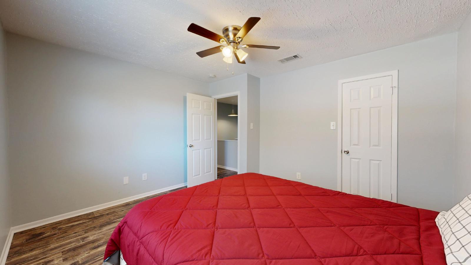 1325 Airline property image